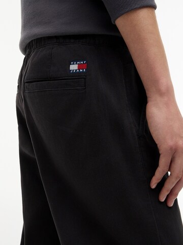 Tommy Jeans Tapered Byxa 'SONNY' i svart