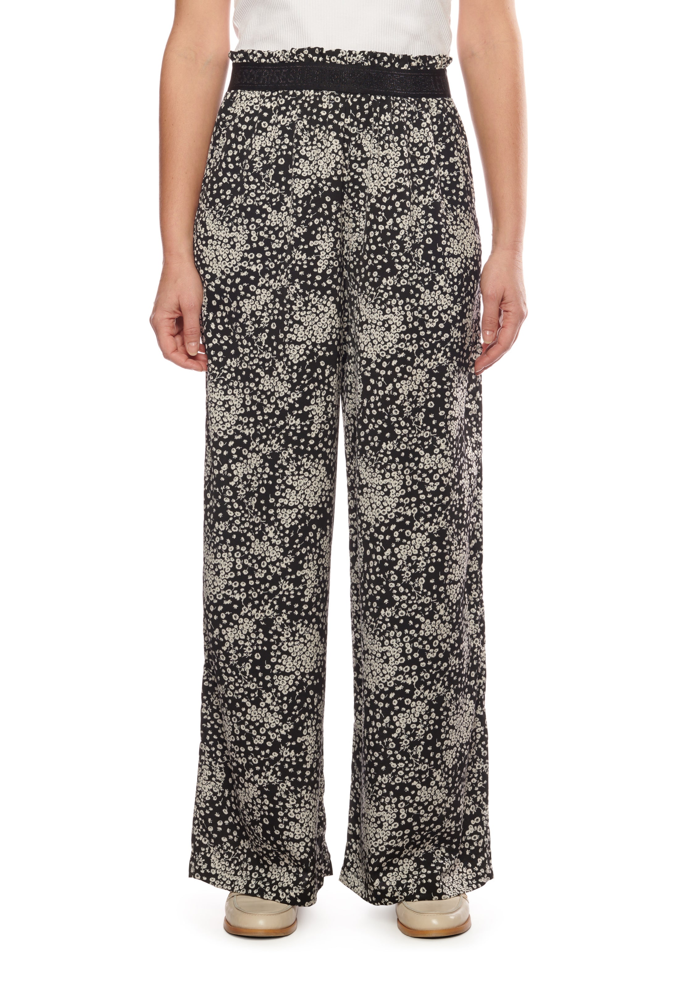 Le Temps Des Cerises Regular Stoffhose in Schwarz: Vorderseite