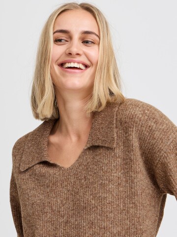 Pullover 'Astra' di PULZ Jeans in marrone