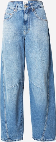 BDG Urban Outfitters - Tapered Calças de ganga 'Logan' em azul: frente