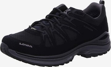 LOWA Outdoorschuh 'Innox Evo' in Schwarz: predná strana