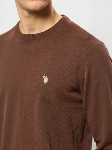 U.S. POLO ASSN. Pullover ' UMAdair ' in Braun: Vorderseite
