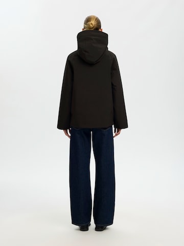 SELECTED - Chaqueta funcional 'SLWFRANCINE' en negro