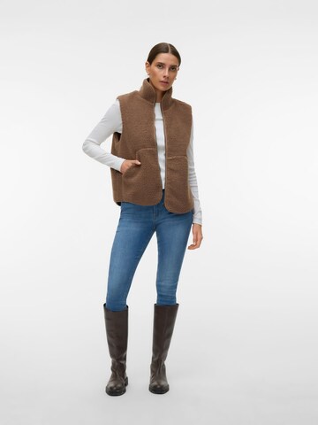 Gilet 'VMJosefine' di VERO MODA in beige