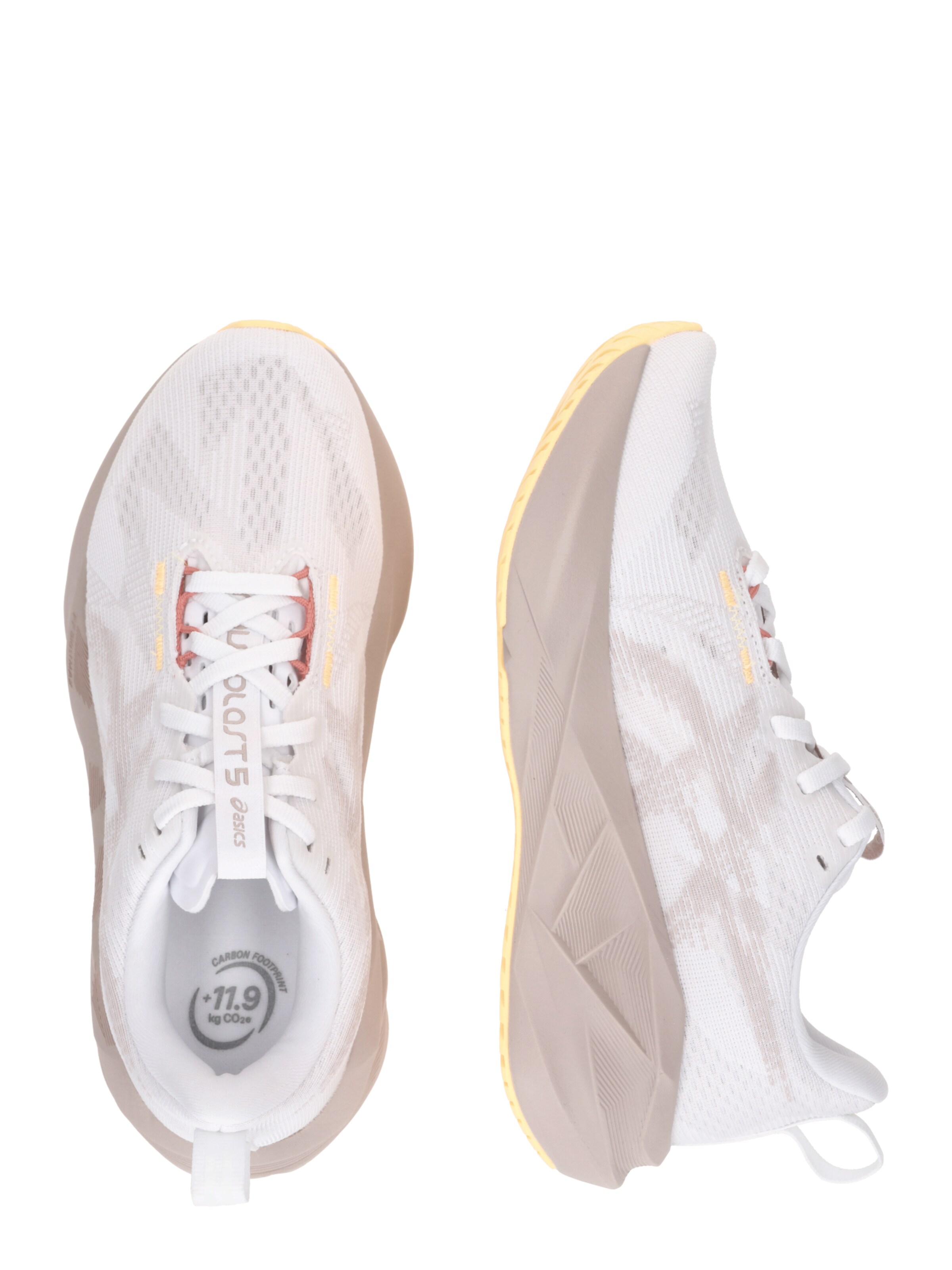 Scarpa da corsa 'Novablast 5' di ASICS in beige