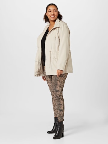 Parka di mezza stagione 'Starline Spring' di ONLY Carmakoma in beige