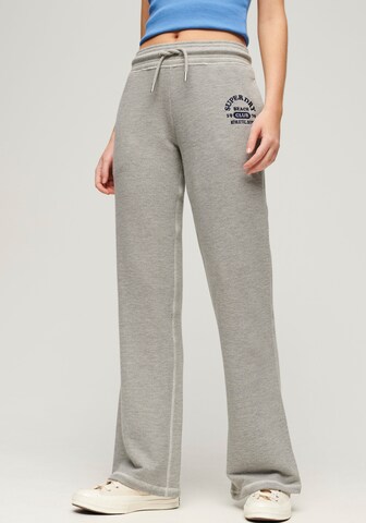 Superdry Loose fit Pants in Grey: front