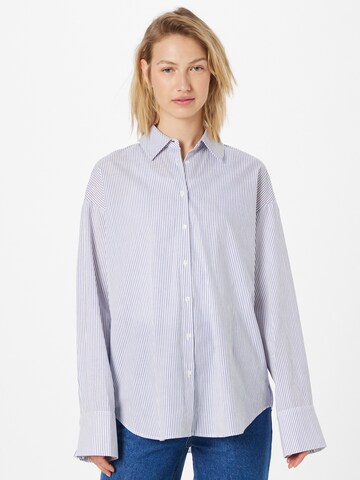 NA-KD Blouse 'Mimi' in Blauw: voorkant