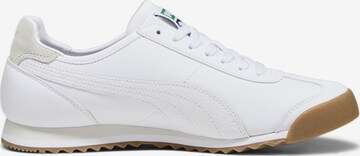 Baskets basses PUMA en blanc