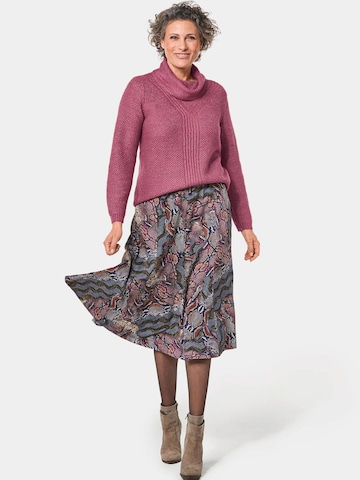 Goldner Pullover in Lila