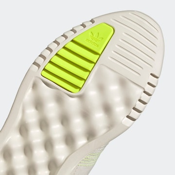 ADIDAS ORIGINALS - Zapatillas deportivas bajas 'Geodiver' en blanco