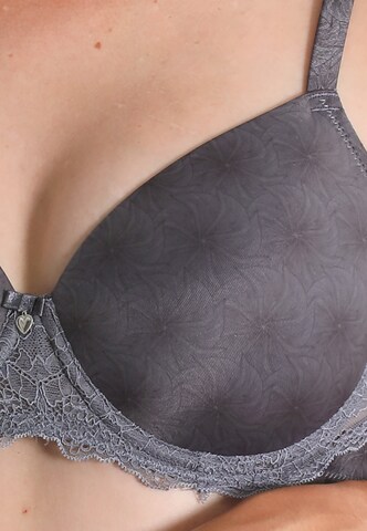 sassa T-shirt Bra 'EXCITING TIME' in Grey