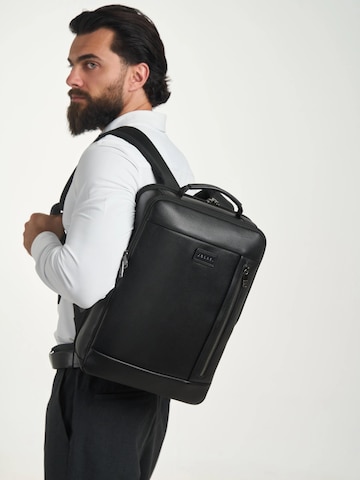 jolar Backpack 'Dunavor Office' in Black: front