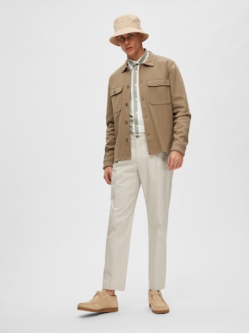 SELECTED HOMME Regular Pleated Pants 'Gibson' in Beige
