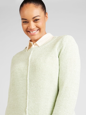 Pullover 'NEW FOXY' di ONLY Carmakoma in verde