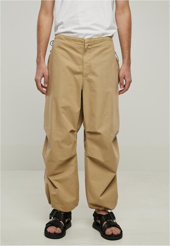 Urban Classics Tapered Cargo Pants in Beige: front