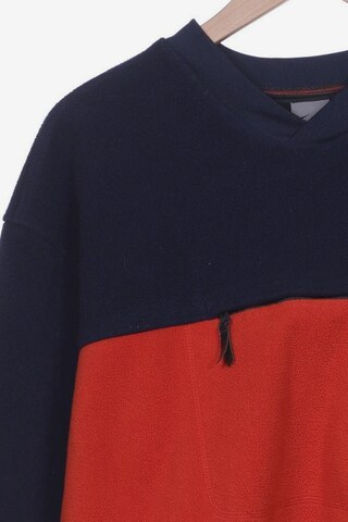 NIKE Sweatshirt & Zip-Up Hoodie in L in Red