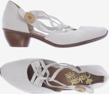 Rieker Flats & Loafers in 37 in White: front