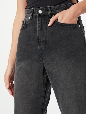 Nasty Gal Regular Jeans i svart