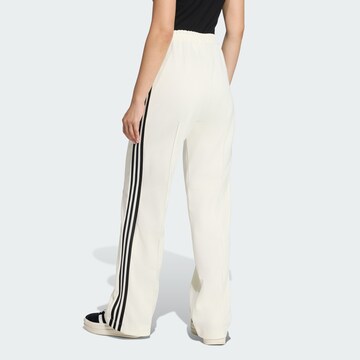 ADIDAS ORIGINALS - regular Pantalón 'Classic' en blanco