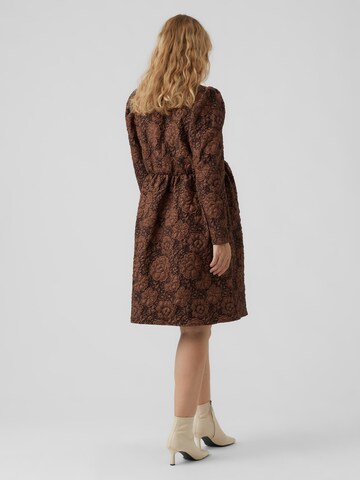 Robe 'AMELY' MAMALICIOUS en marron