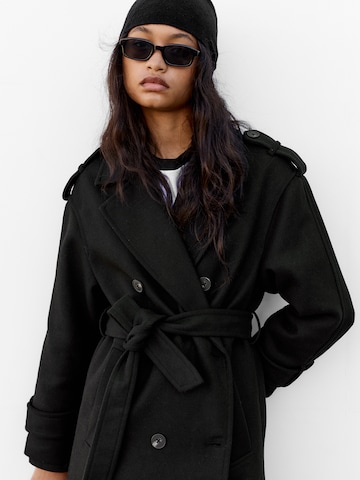 Pull&Bear Prechodný kabát - Čierna