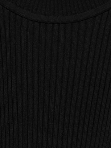Pull&Bear Top z naramnicami | črna barva