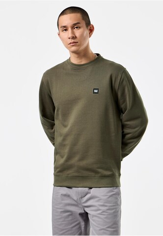 Weekend Offender Sweatshirt 'Ferrer Badge' in Groen: voorkant