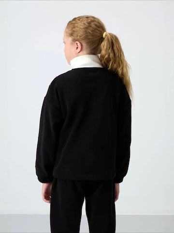 Sweat-shirt 'TOMMY Unisex Jugend-Oversize Color-Blocked Sweatshirt' Tommy Life en mélange de couleurs