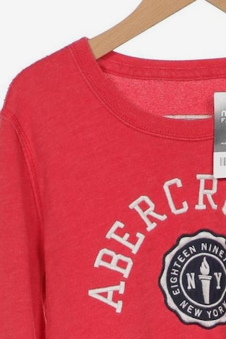 Abercrombie & Fitch Sweatshirt & Zip-Up Hoodie in S in Red
