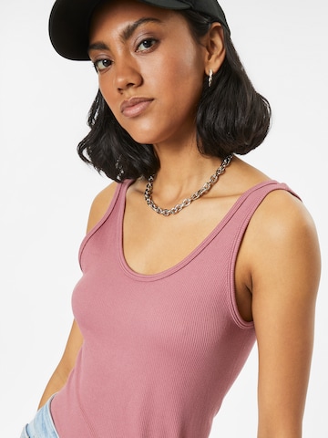 ONLY PLAY Sports Top 'BAO' in Pink