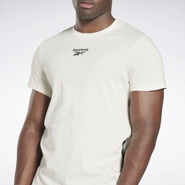 Reebok - Camiseta funcional en blanco
