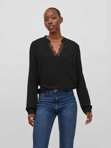 VILA Blouse 'Chanet' in Black: front