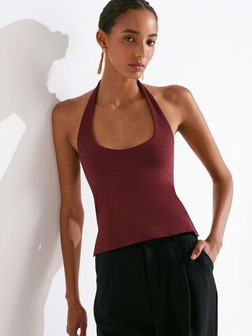 Dilvin Top in Red: front