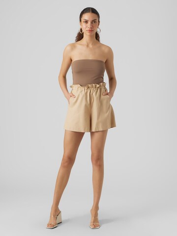 VERO MODA Regular Housut 'Kimmie Liba' värissä beige