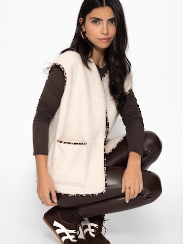 SASSYCLASSY Vest in Beige