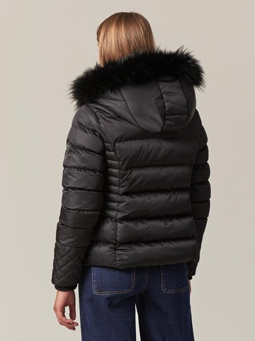 Veste mi-saison 'Ginnie' Deeluxe en noir