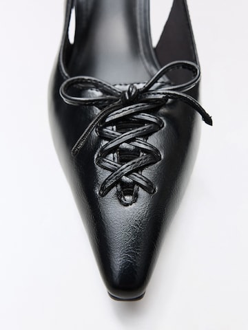 Bershka Slingback Pumps in Black