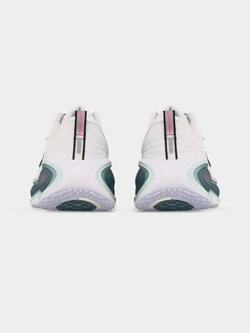 NIKE Маратонки за бягане 'Vomero Plus' в бяло