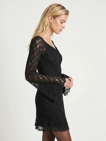 Robe Happiness İstanbul en noir