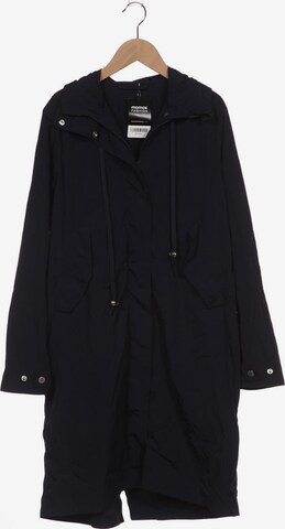 PEAK PERFORMANCE Jacket & Coat in S in Blue: front