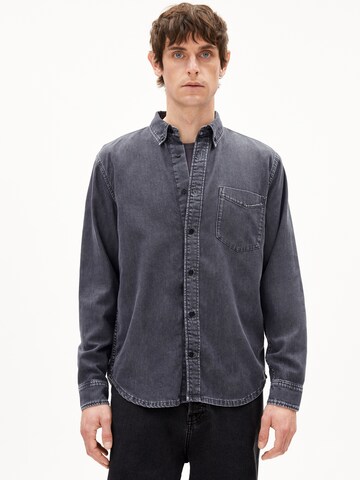 ARMEDANGELS Comfort fit Overhemd in Zwart: voorkant