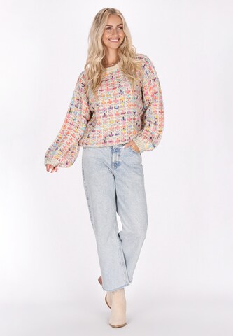 Pullover di IZIA in bianco