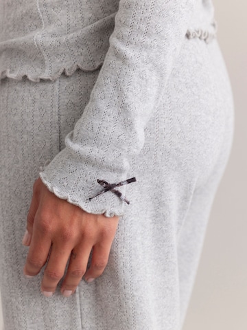 Pyjama 'Longsleeve Shirt Pointelle' Hey Honey en gris
