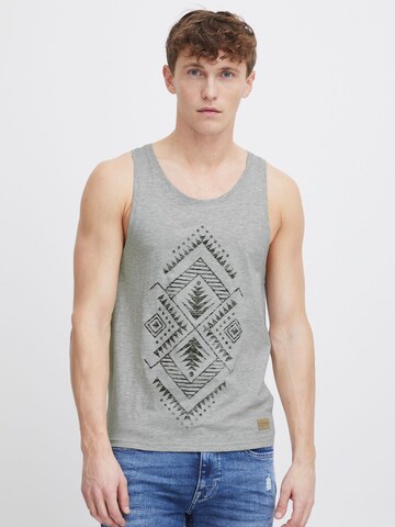 T-Shirt 'Isaak' !Solid en gris : devant