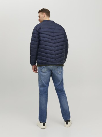 Jack & Jones Plus - Chaqueta de entretiempo 'Hero' en azul