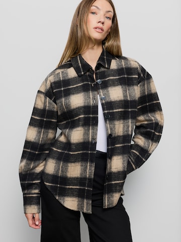 RÆRE by Lorena Rae Blouse 'Annelie' in Brown: front