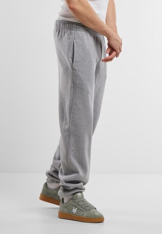 Urban Classics Loose fit Trousers in Grey