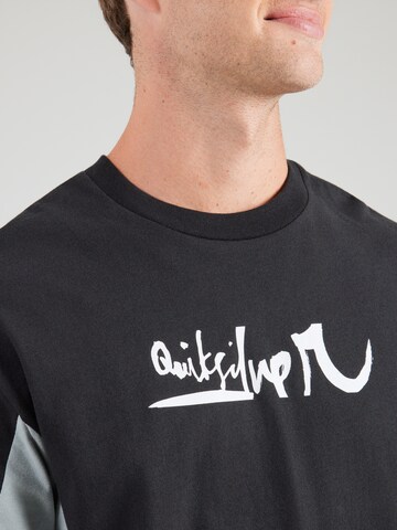 QUIKSILVER Λειτουργικό μπλουζάκι σε μαύρο