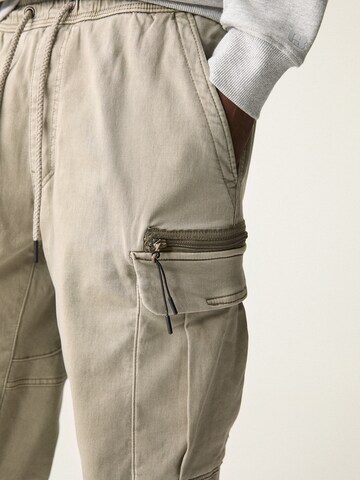 Effilé Pantalon cargo Pull&Bear en beige